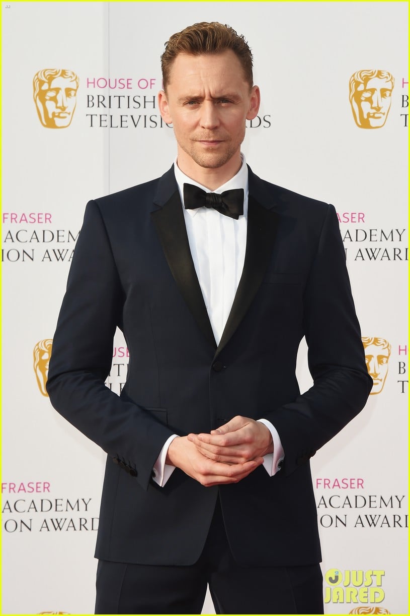 tom hiddleston idris elba bafta tv 2016 awards 013650439