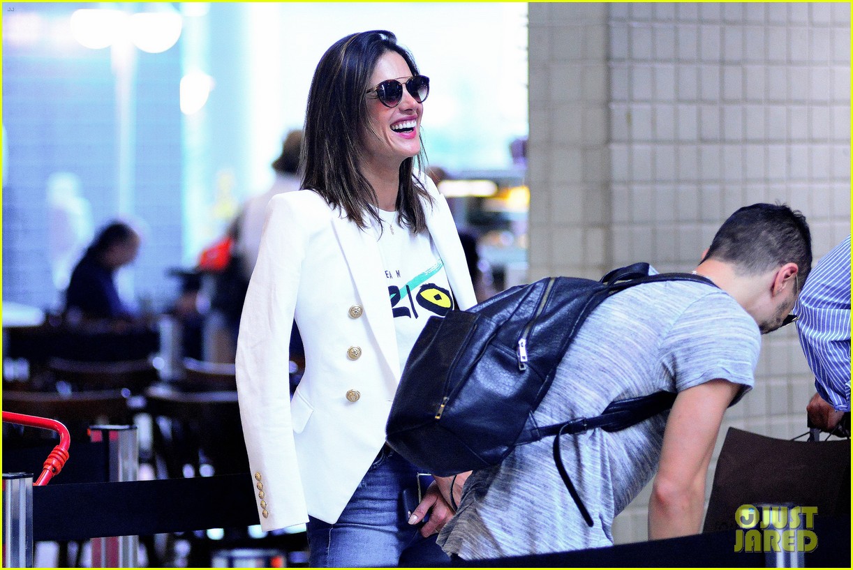 alessandra ambrosio flies out of brazil 033670733