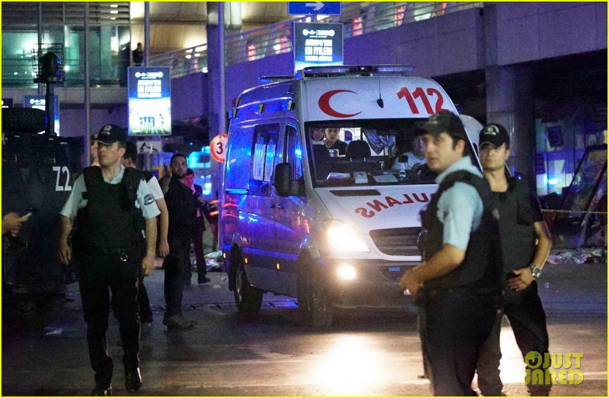 celebs react to istanbul terrorist attack 063694191