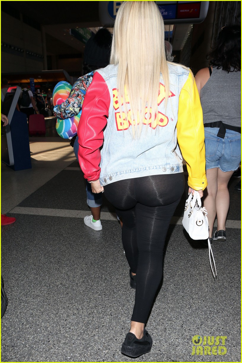 blac chyna flies out of lax airport 05