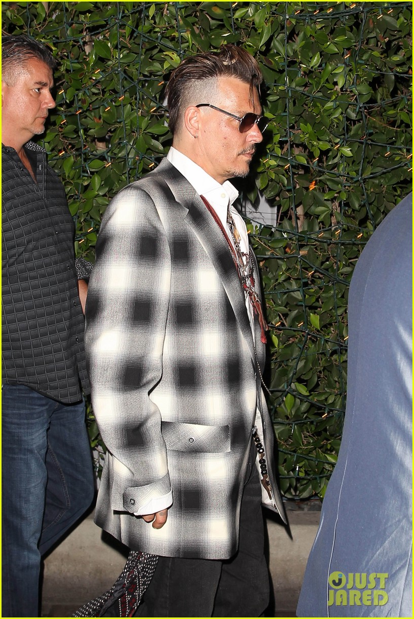 johnny depp has family dinner with lily rose 183695508