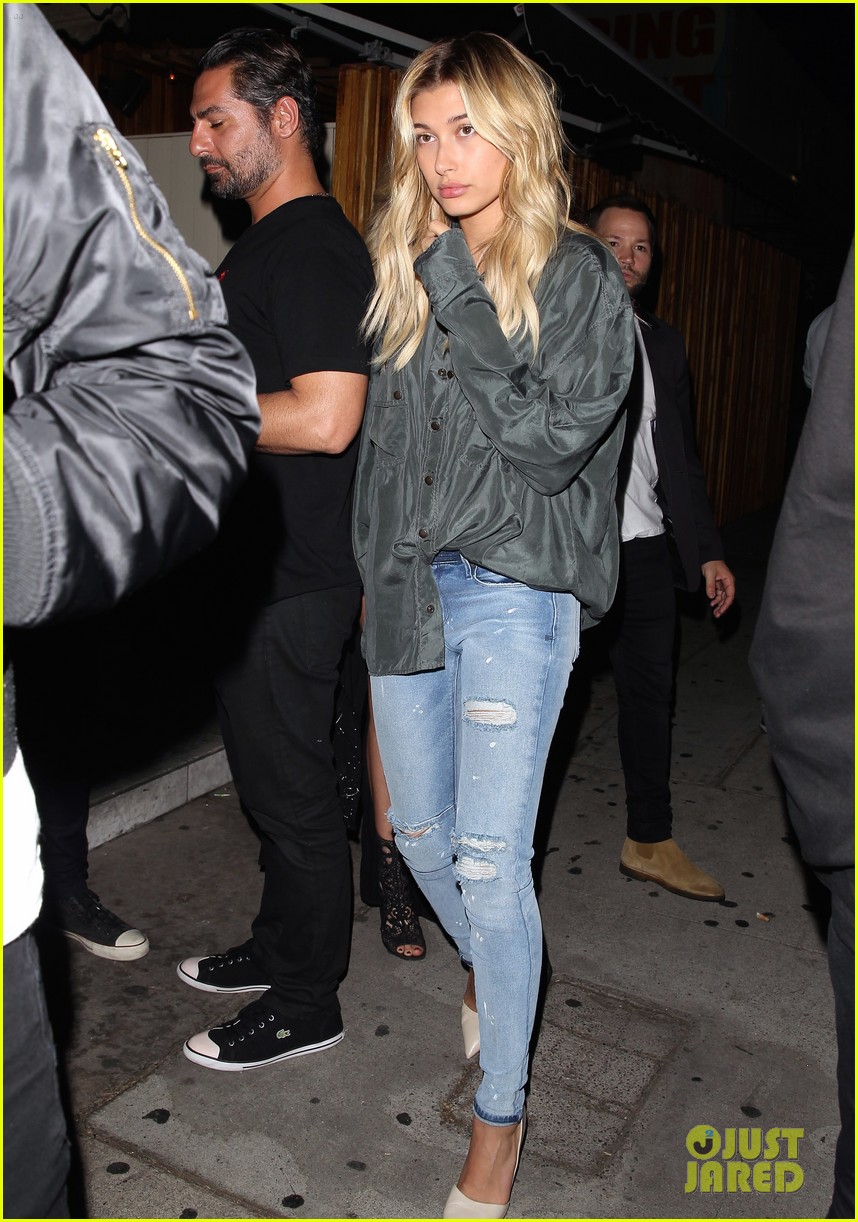 hailey baldwin nice guy night out after drake dinner 063674180