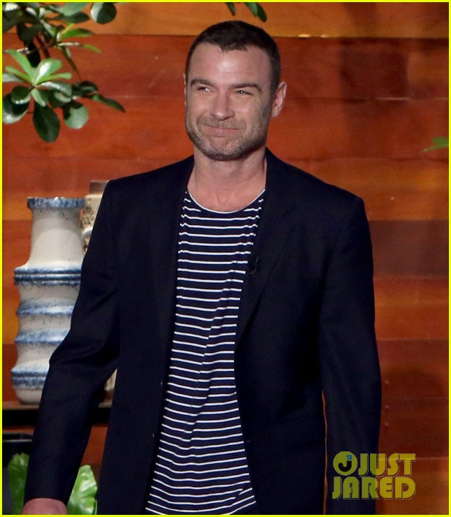 liev schreiber does a willy dance with his sons 023682042