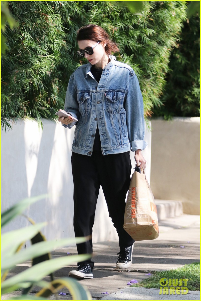 rooney mara returns to brown hair after dying blonde 14