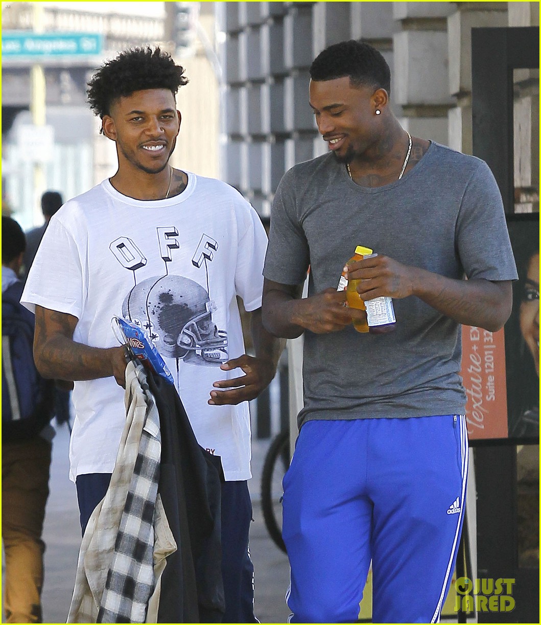 nick young shopping after iggy engagement 023689509