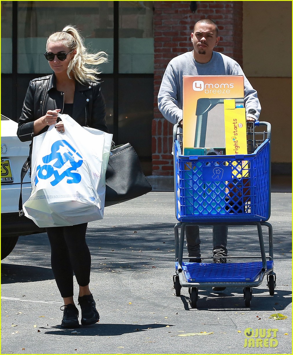 ashlee simpson & hubby evan ross are recording an album together 243681584