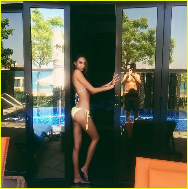 robin thicke girlfriend april love geary share steamy vacation pics 063673483