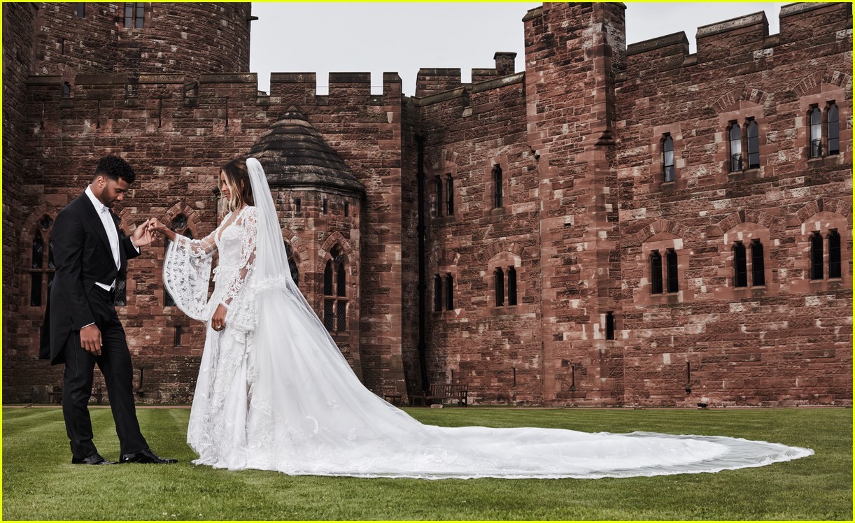 ciara russell wilson share official wedding photos 053701594