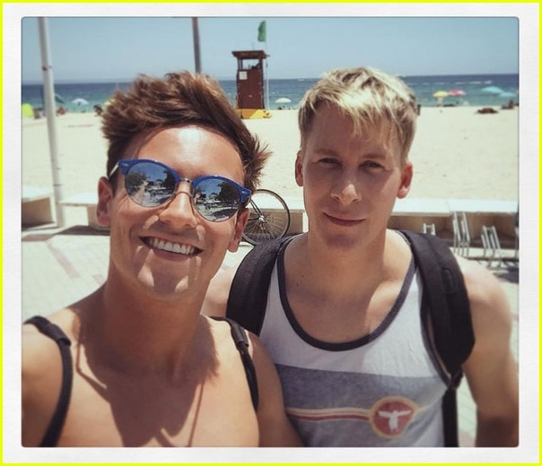 tom daley relaxes before olympics with dustin lance black 053698383
