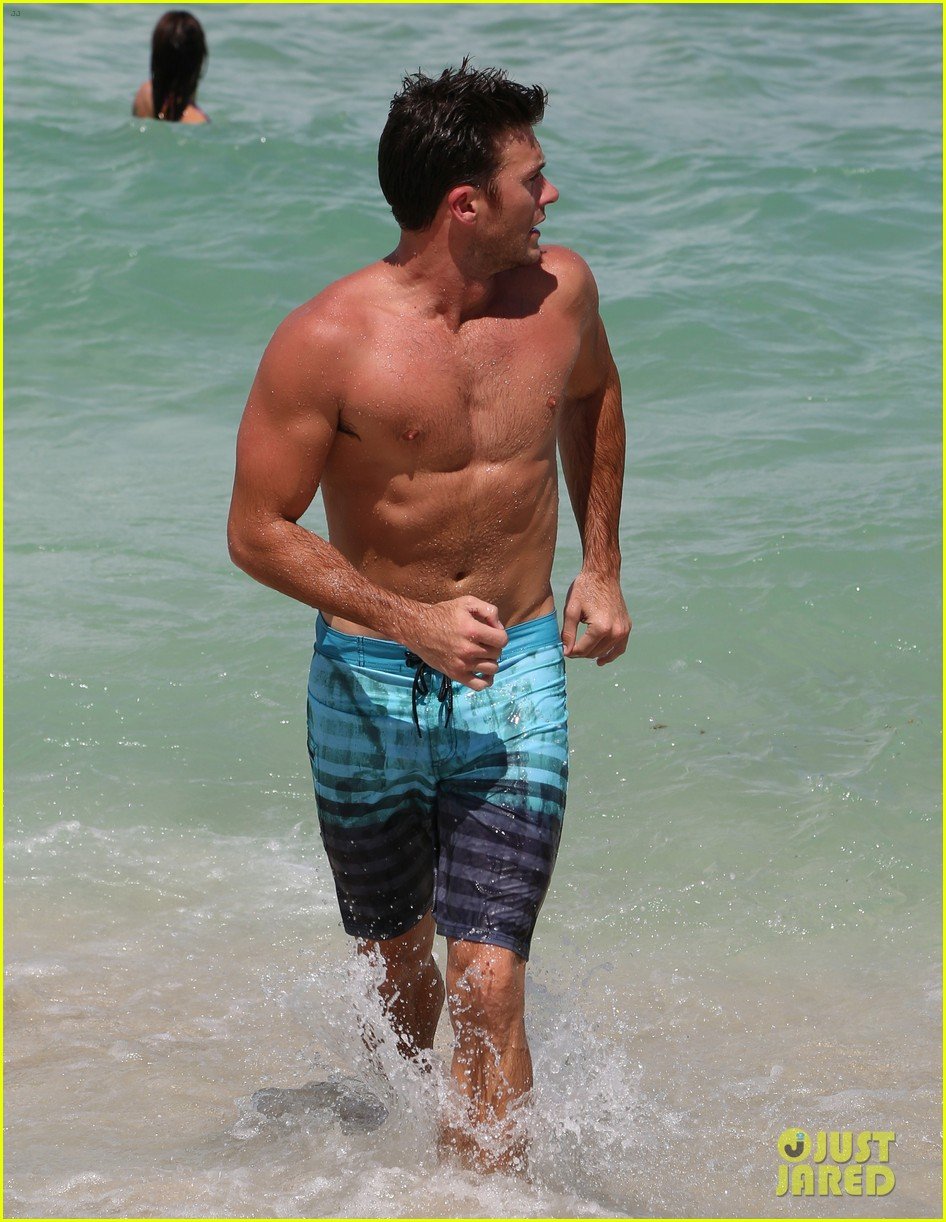 Scott Eastwood Physique - Oceanside