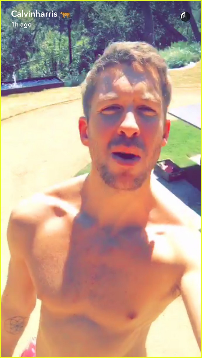 calvin harris goes shirtless on snapchat to celebrate vma noms 10