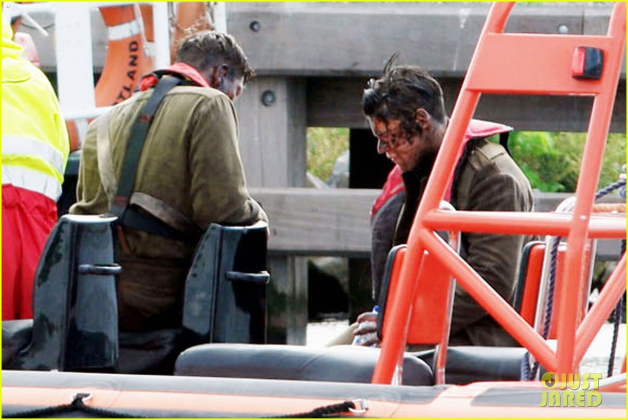 harry styles gets dirty on the set of dunkirk 073717958