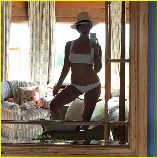 kourtney kardashian shares pics from her nantucket vacation 03