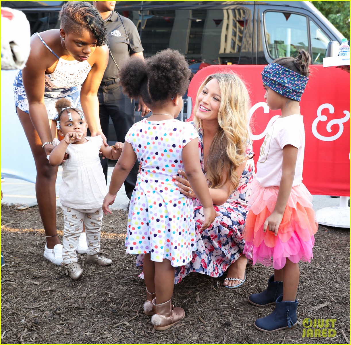 blake lively brings ryan reynolds nieces to target event 063713646