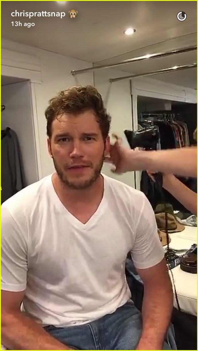 Chris Pratt Shares Behind the Scenes Look at New Photo Shoot Photo(02)