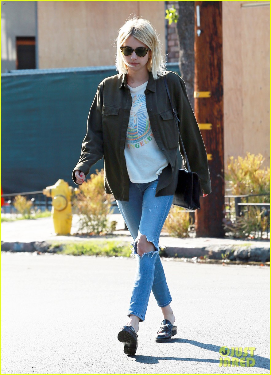 emma roberts steps out after holiday weekend269313700537