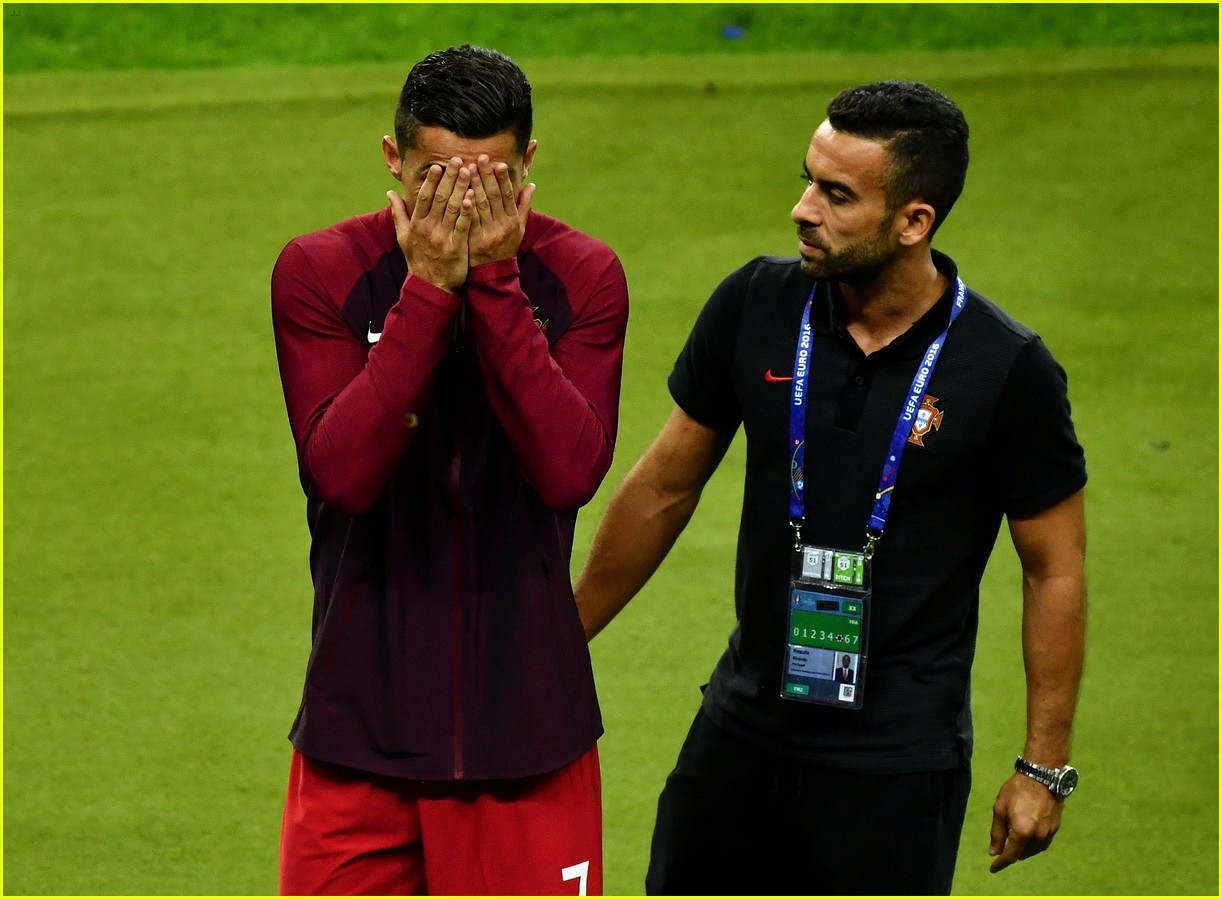 celebs react to portugal winning euro 2016 073703070