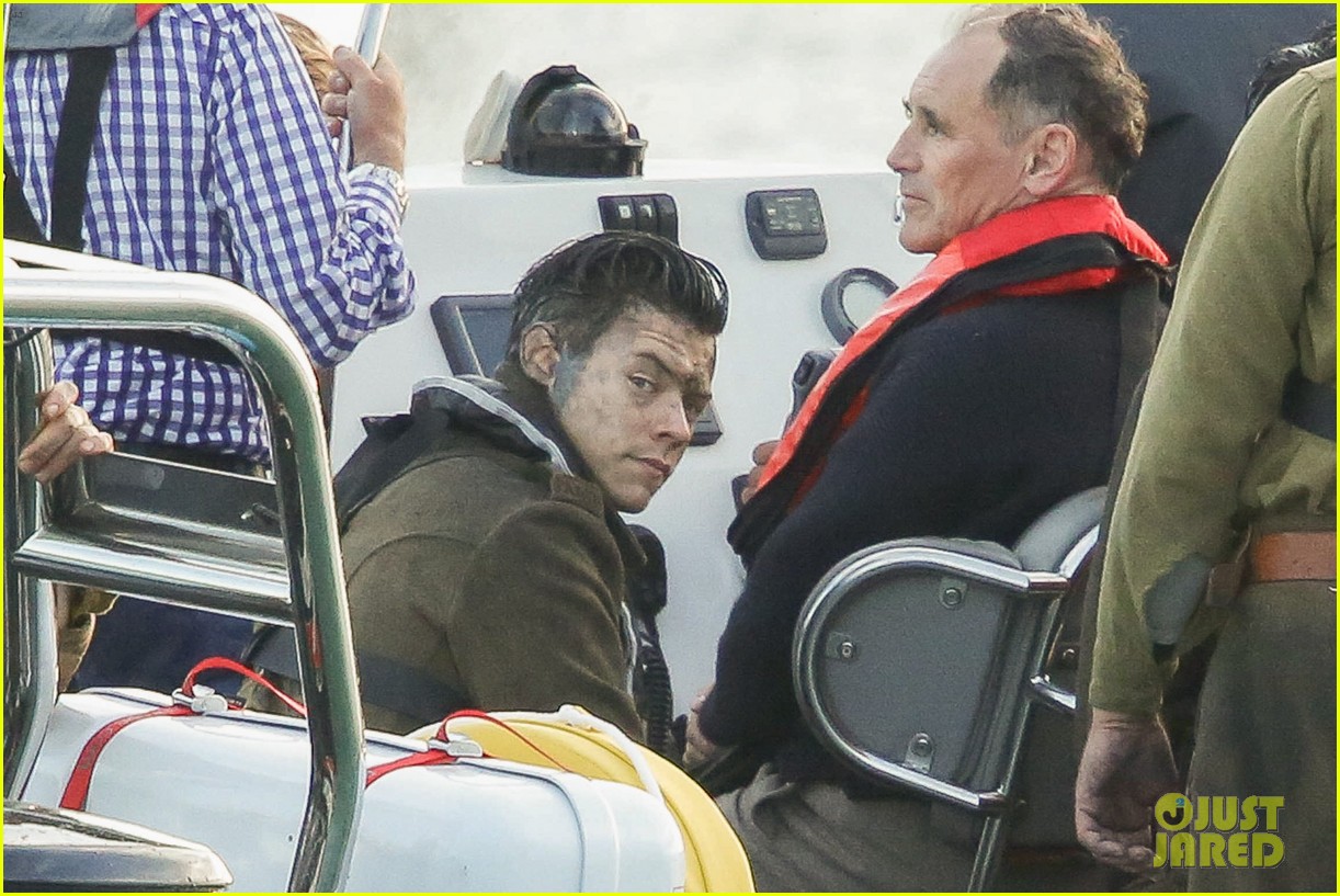 harry styles wraps filming for dunkirk008133719314
