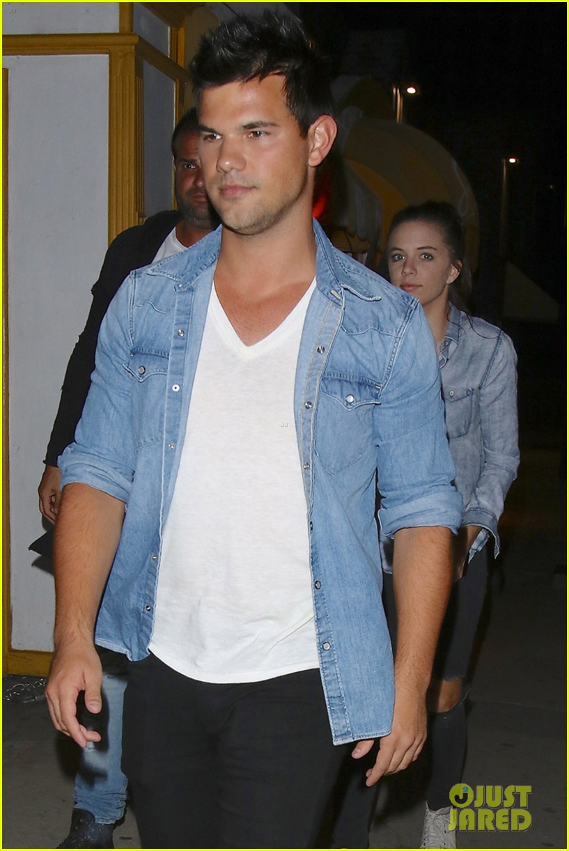 taylor lautner date night nice guy after comic con 093716159