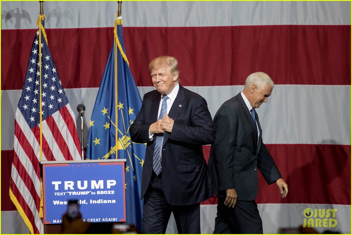 Donald Trump Mike Pence Photo Official Donald Trump & Mike Pence President VP Photo Printed On US $2 Bill – Uncirculated Uncirculated Collectible Currency - Foto 9