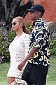 beyonce jay z hold hands boat italy 07