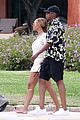beyonce jay z hold hands boat italy 19