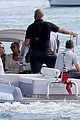 beyonce jay z hold hands boat italy 27