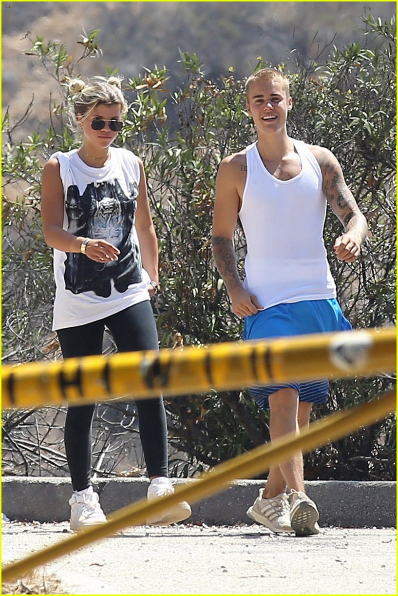 justin bieber sofia richie step out after romatic beach date 083730689