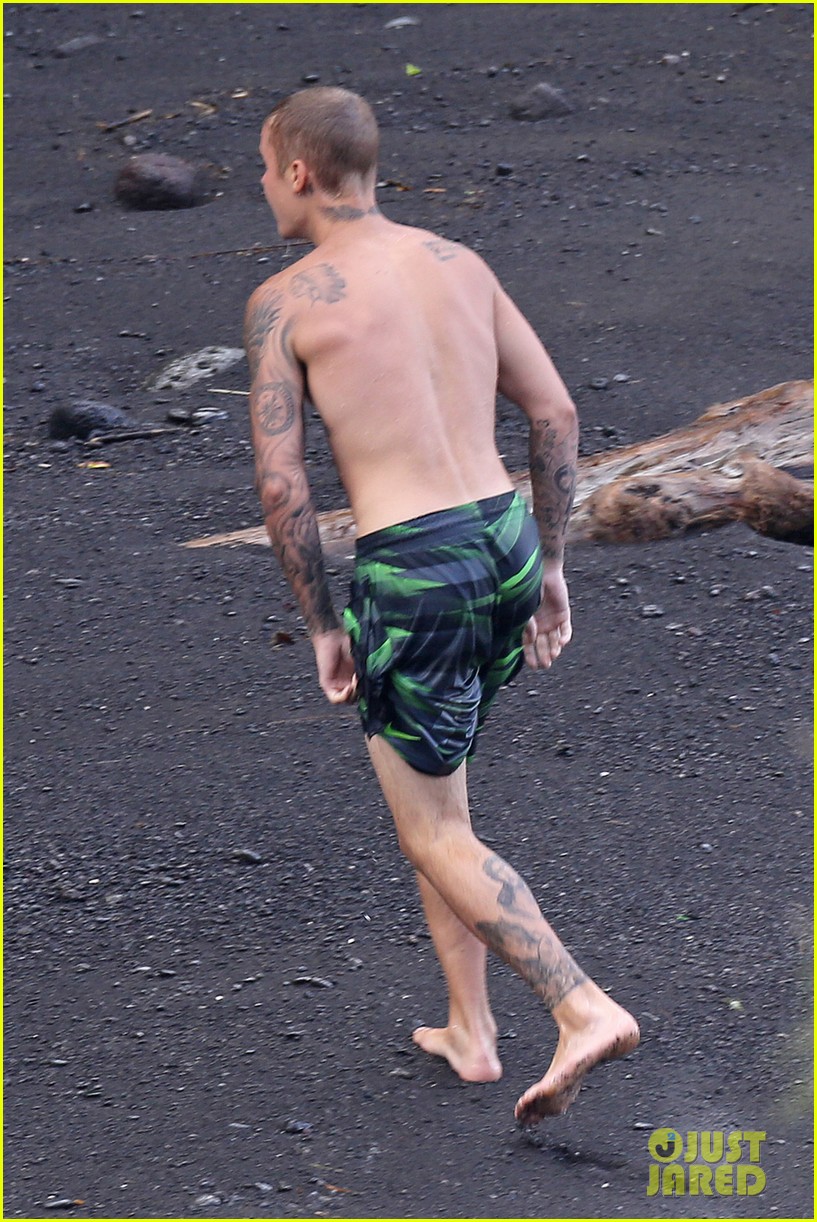 justin bieber shirtless in hawaii 223729196