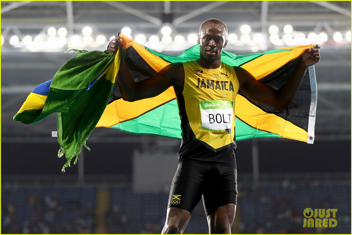 Usain Bolt Wins Second Straight Gold Medal at Rio Olympics Photo(01)