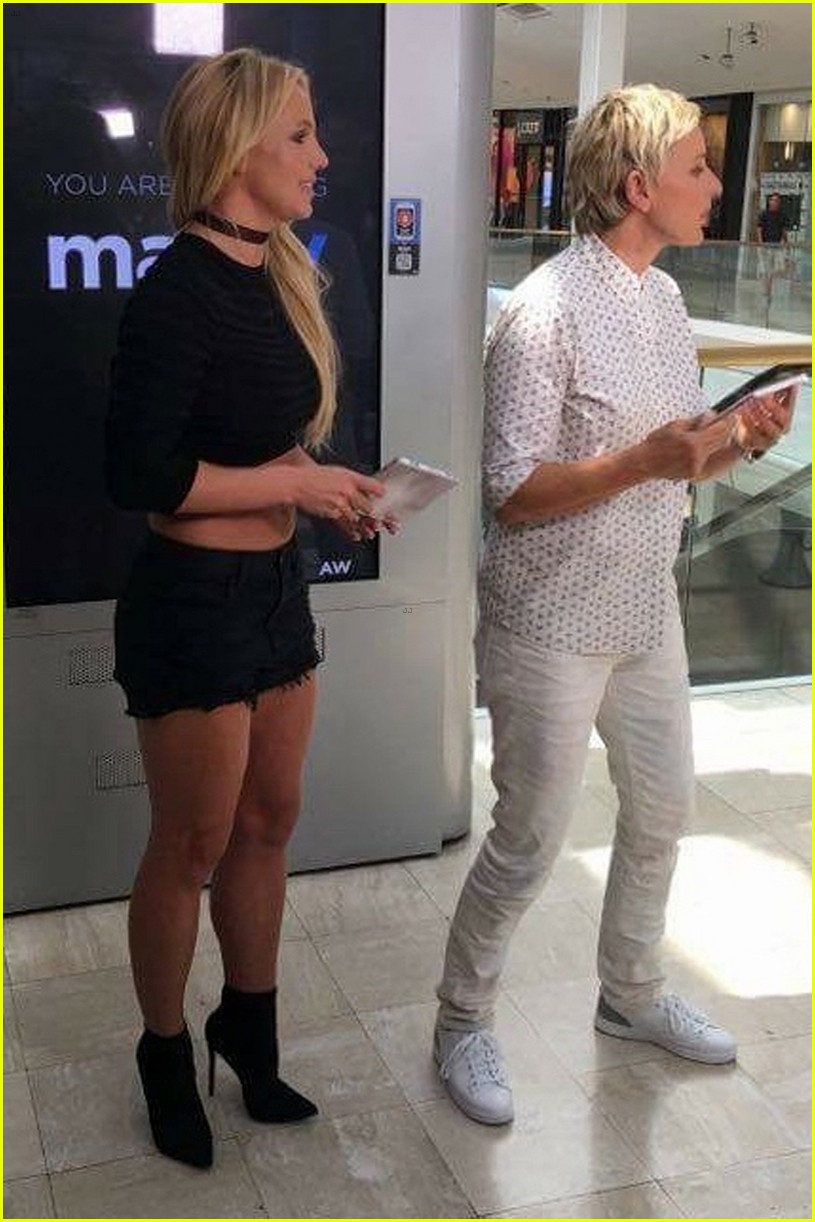 britney spears hits the mall with ellen degeneres 093745667