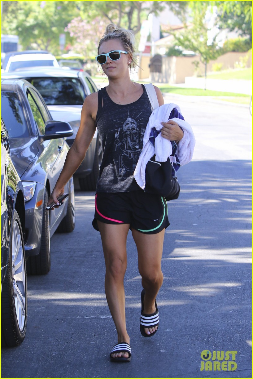 Kaley Cuoco Shares Behind the Scenes Photos From 'Big Bang Theory