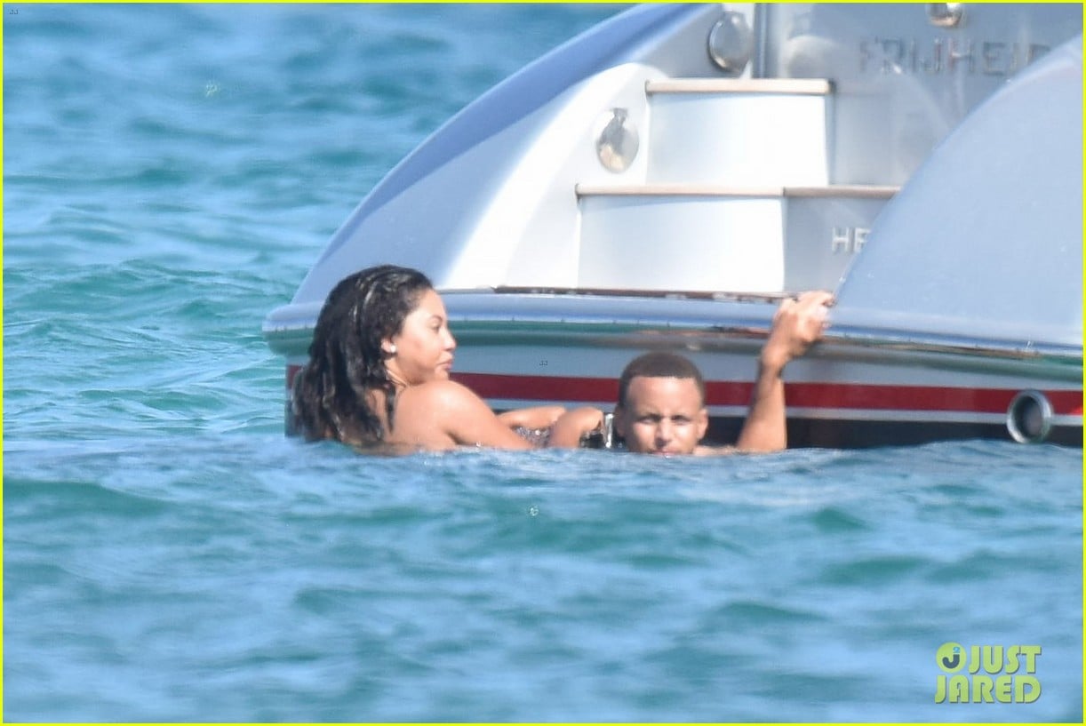 stephen curry goes shirtless for beach vacation with ayesha 363724272