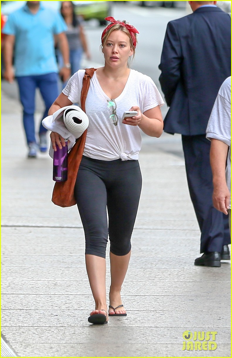 hilary duff is missing l a while filming younger in nyc 02
