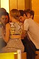 andrew garfield dinner friends after spotted with emma stone 31