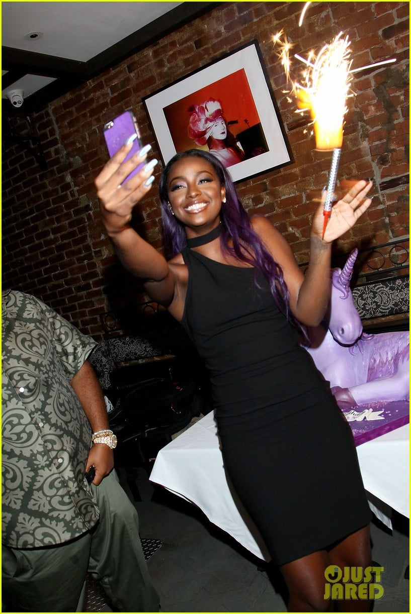 Hailey Baldwin Celebrates Justine Skye’s 21st Birthday in New York City