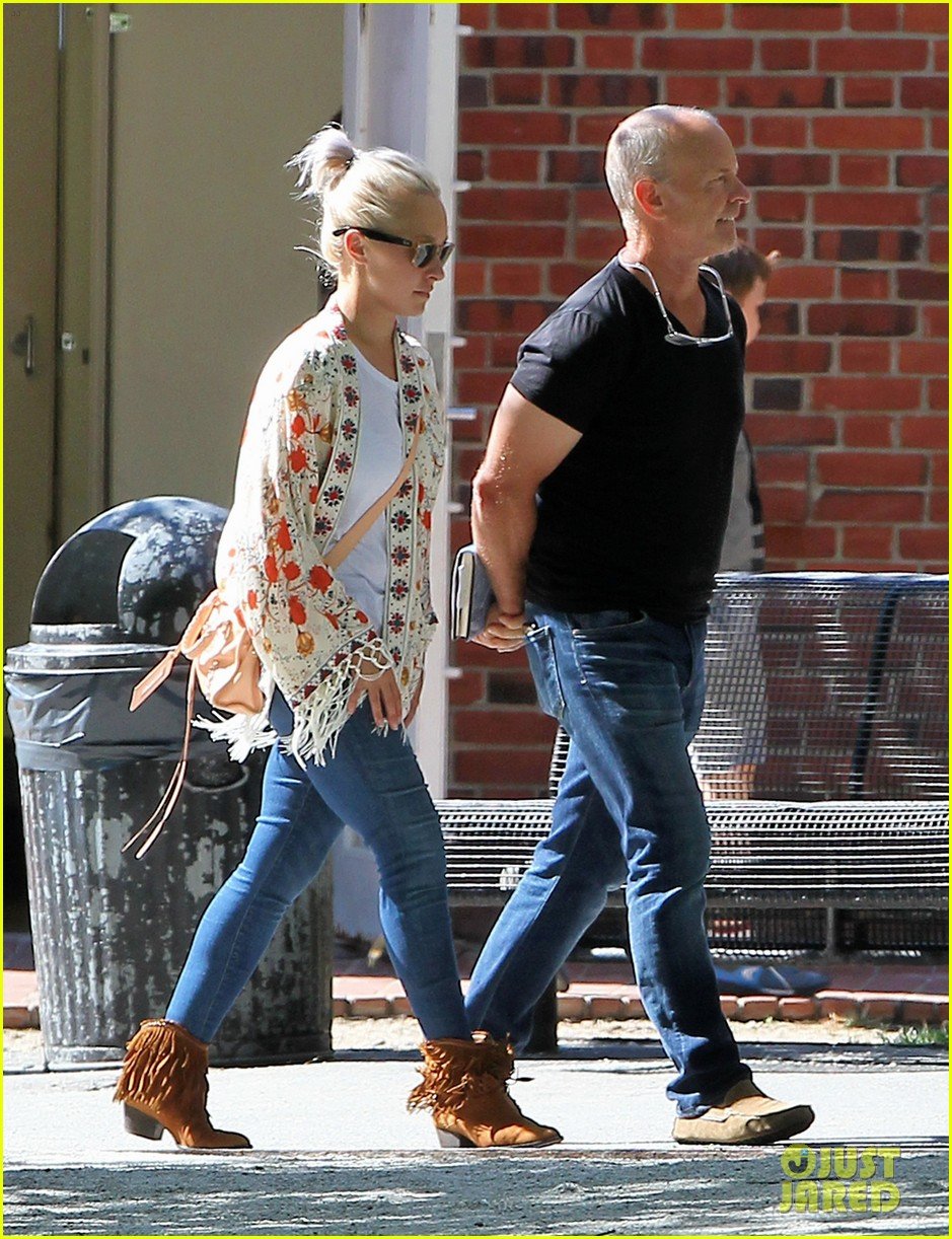 Hayden Emerges After Receiving Postpartum Depression