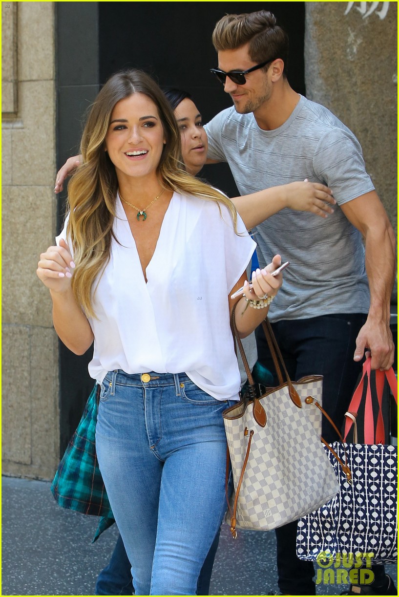 jojo fletcher jordan rodgers bet theyll be together in one year 043726160