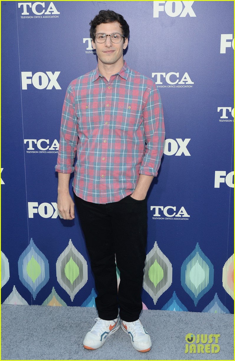 january jones brings the 90s to summer tca fox all star party 2016 01