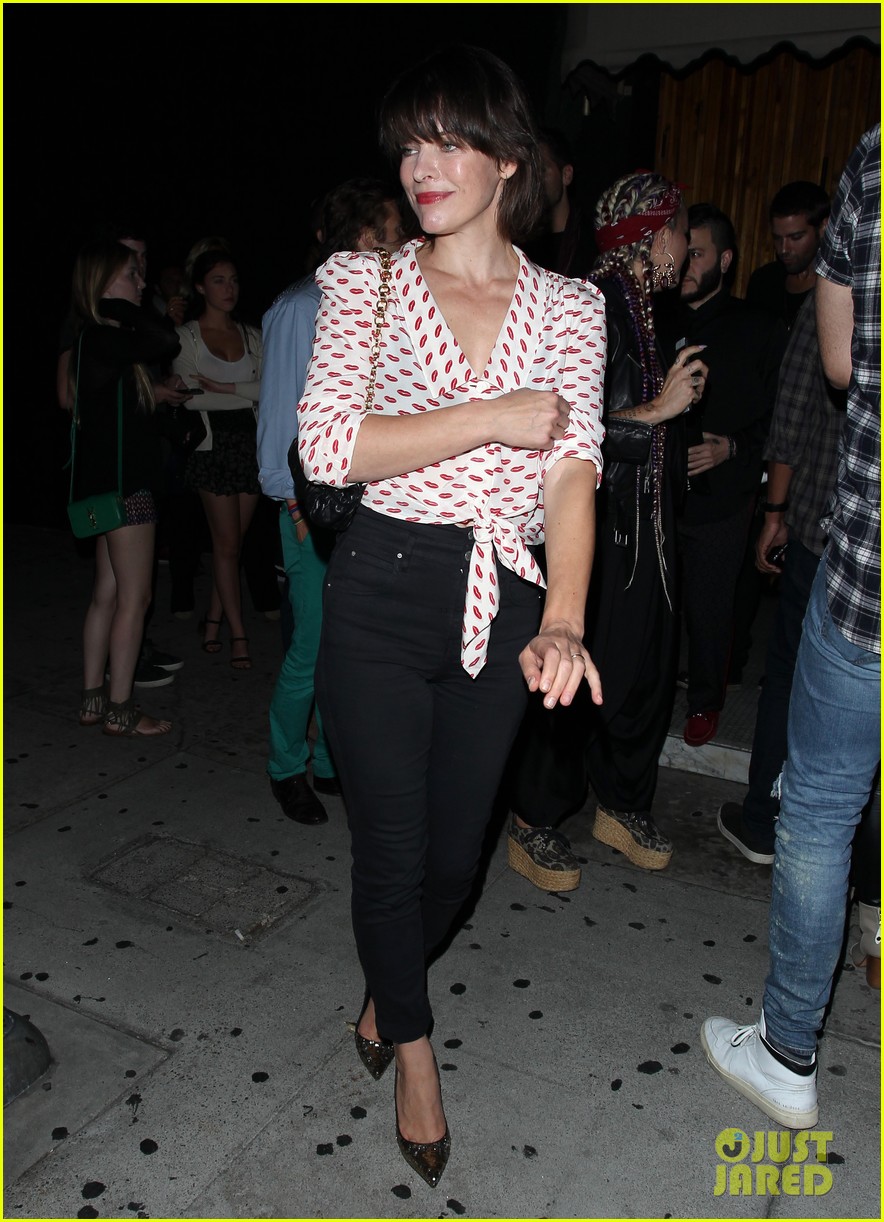 milla jovovich kris jenner and brooklyn beckham party at the nice guy 08
