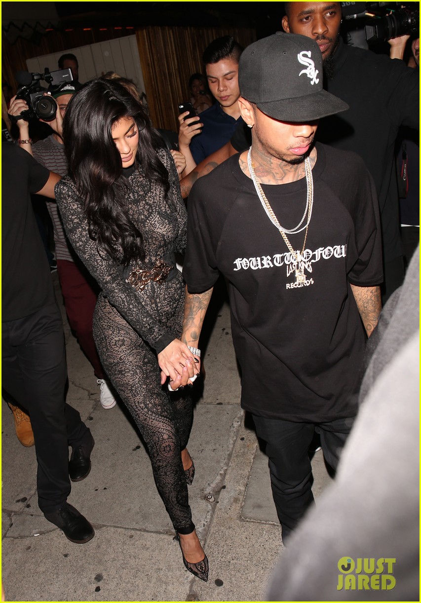 kylie jenner 19th birthday party 243722972