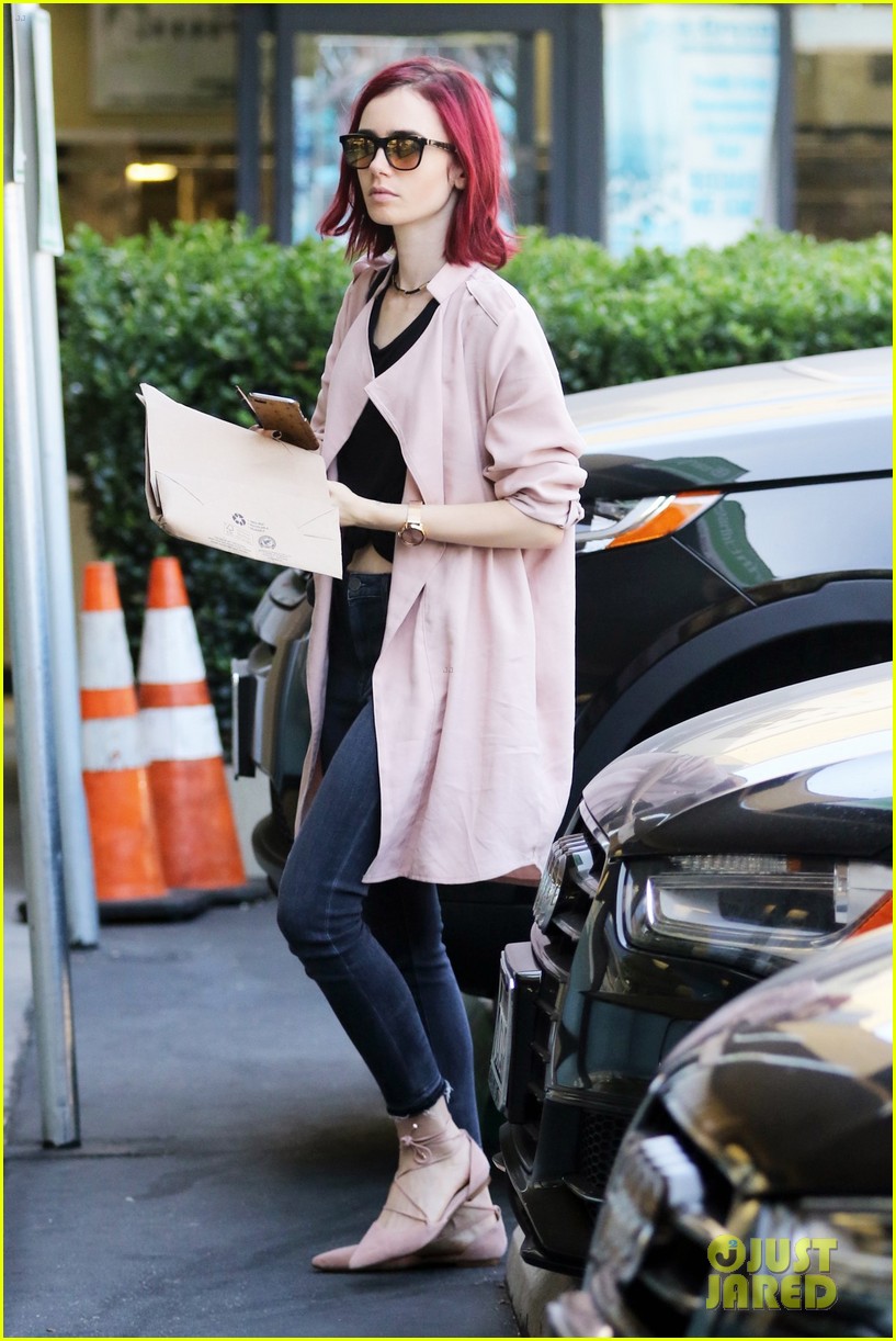 lily collins erewhon shop tycoon pickup 133727614