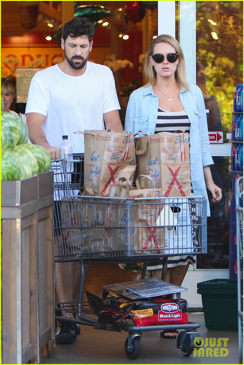 Maksim Chmerkovskiy & Peta Murgatroyd Are Expecting a Baby Boy! Photo