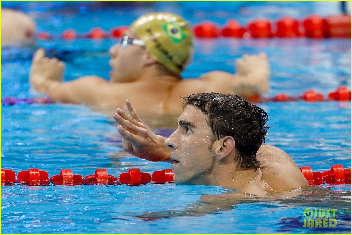 Michael Phelps Gets 22nd Gold Medal, Wins 200m Individual Medley Final(02)