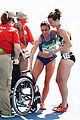 inspiring runners win rare olympic medal for sportsmanship 06