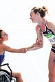 inspiring runners win rare olympic medal for sportsmanship 07