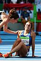 inspiring runners win rare olympic medal for sportsmanship 08