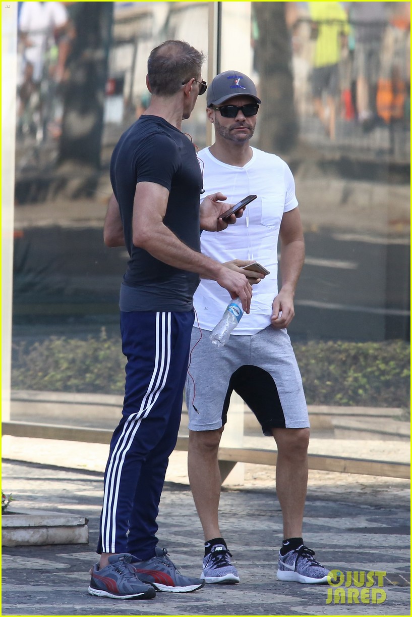 Ryan Seacrest Shares a Laugh With the Rio Olympics 2016 US Women's