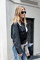 jennifer aniston steps out in nyc 04
