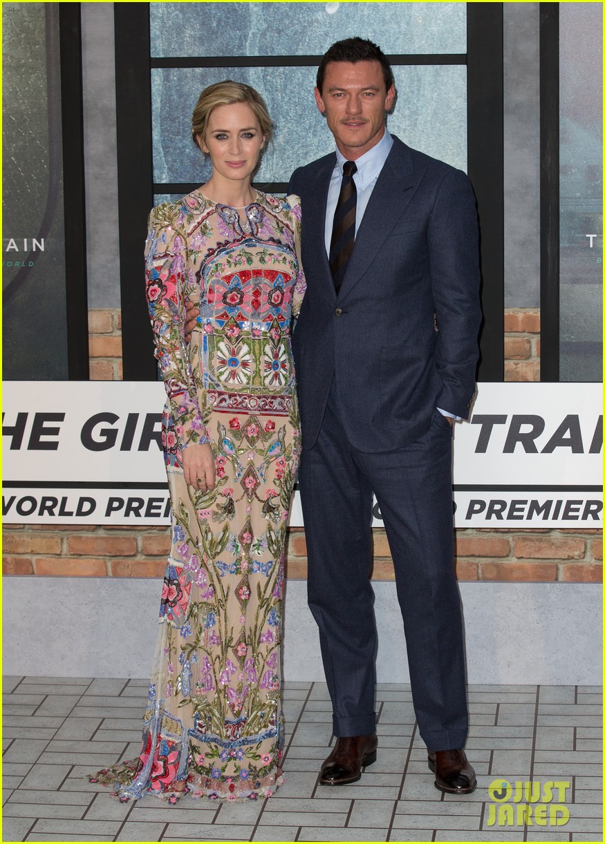Emily Blunt & Luke Evans Premiere 'Girl on the Train' in London Photo